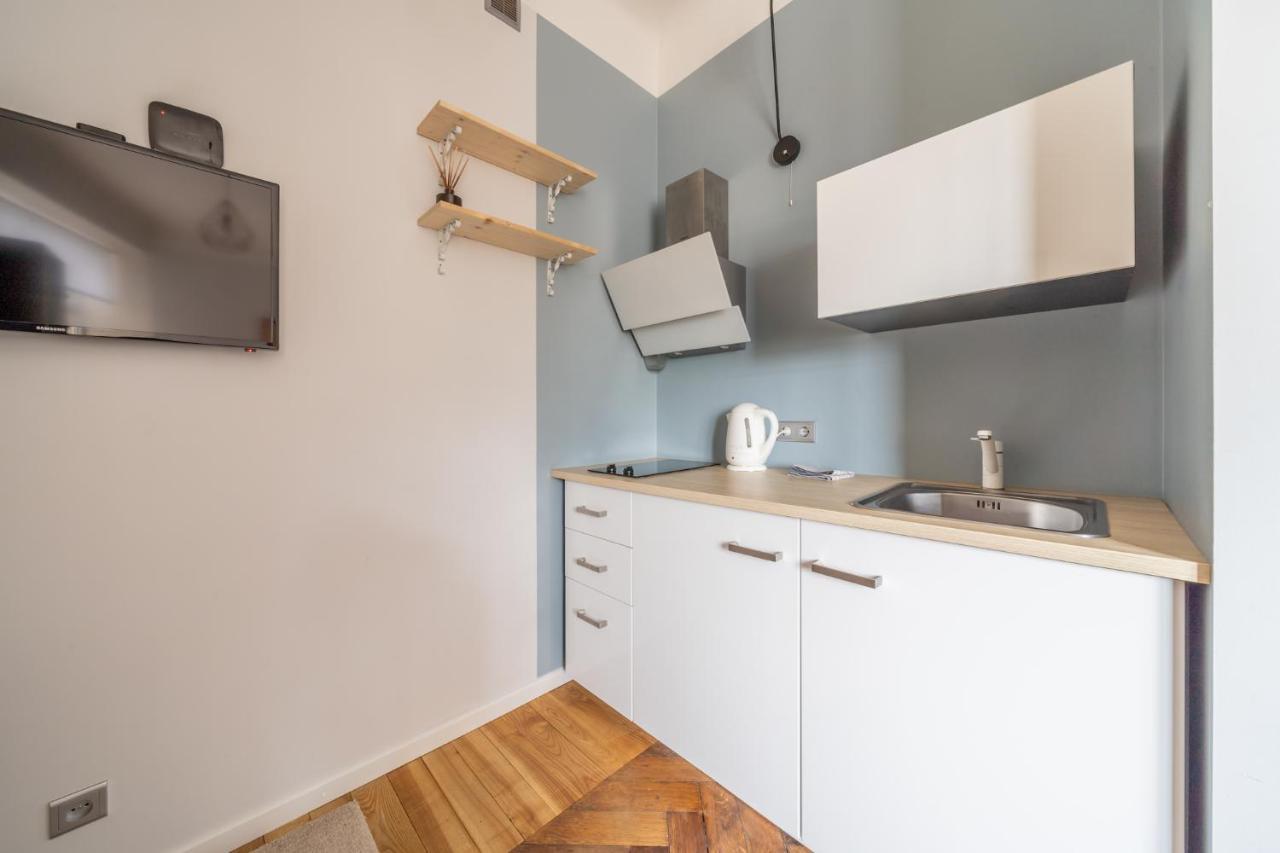 Baltic Design With Free Parking And Self Check In Апартамент *