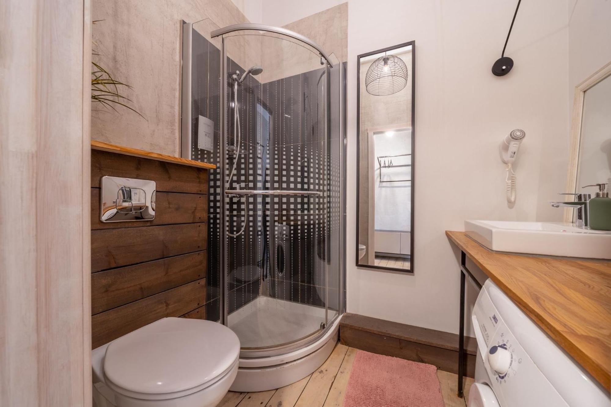 Baltic Design With Free Parking And Self Check In Апартамент Рига