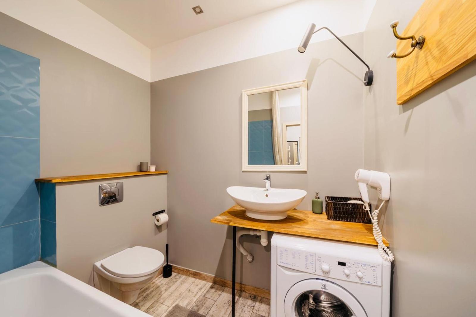 Baltic Design With Free Parking And Self Check In Апартамент